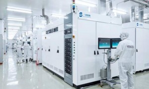 原创 
            宁肯倒闭都不卖中国,英国最大的芯片工厂,被自己人玩死了